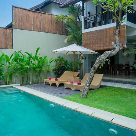 The Kumpi Villas Seminyak  Exterior photo