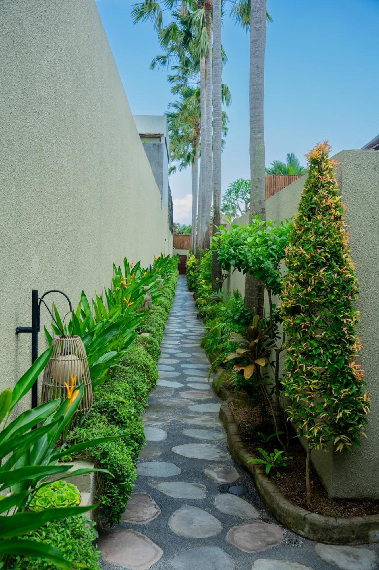 The Kumpi Villas Seminyak  Exterior photo