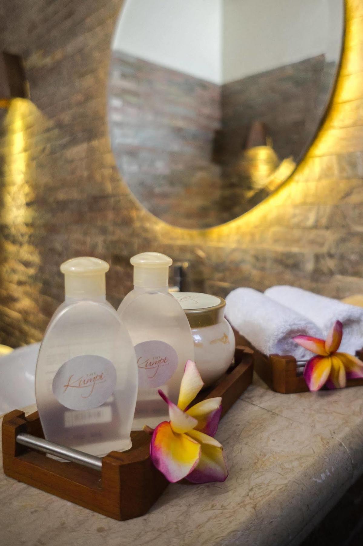 The Kumpi Villas Seminyak  Exterior photo