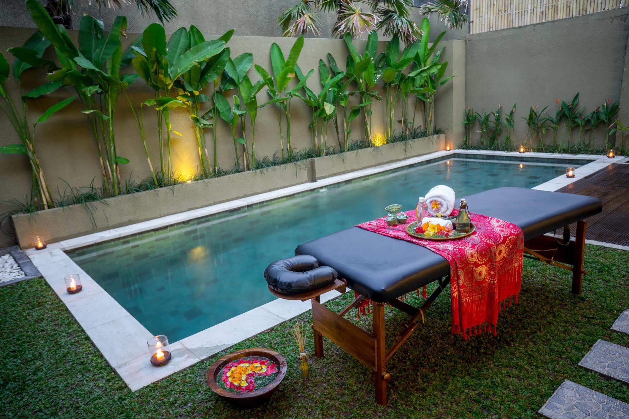 The Kumpi Villas Seminyak  Exterior photo
